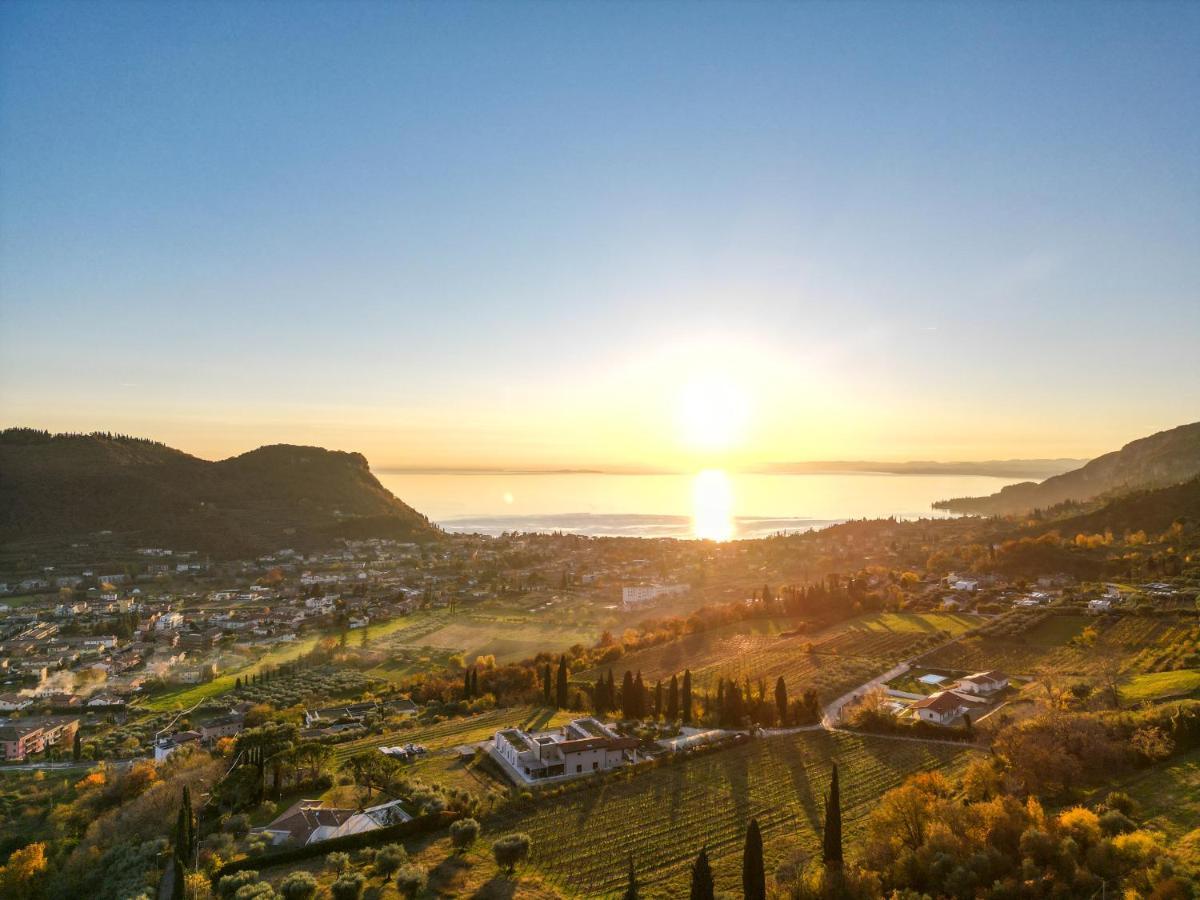 Sunset Lodge - Enjoy Holiday Garda  Dış mekan fotoğraf